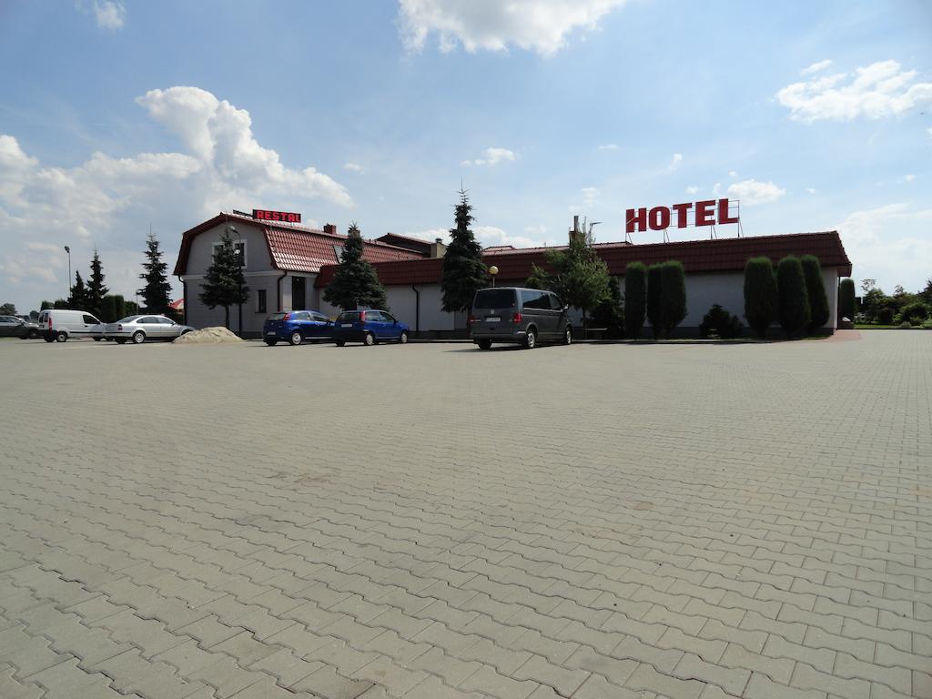 Hotel Wielkopolanka Środa Wielkopolska Eksteriør bilde