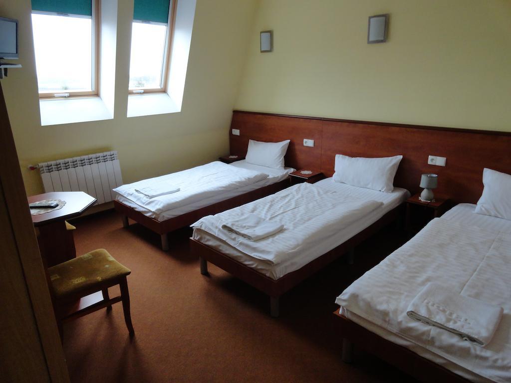 Hotel Wielkopolanka Środa Wielkopolska Rom bilde