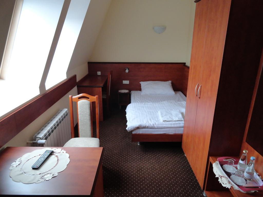 Hotel Wielkopolanka Środa Wielkopolska Rom bilde