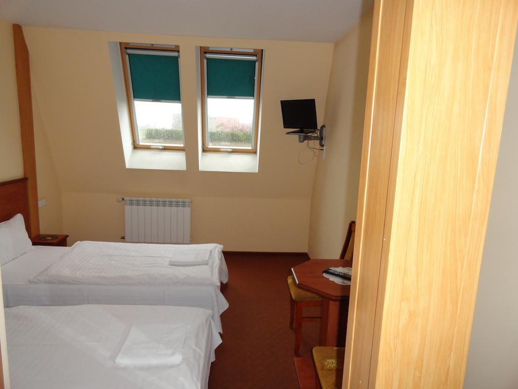 Hotel Wielkopolanka Środa Wielkopolska Eksteriør bilde